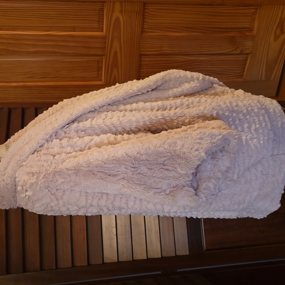 Democracy Teddy Jacket - Picture 3 of 7